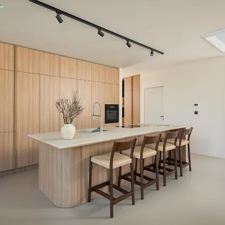 Box - Modern Masterpiece In Nature Settings Vila *