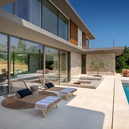 Box - Modern Masterpiece In Nature Settings