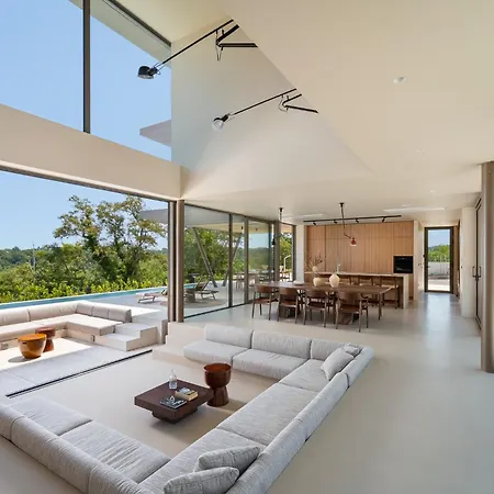 Vila Box - Modern Masterpiece In Nature Settings *