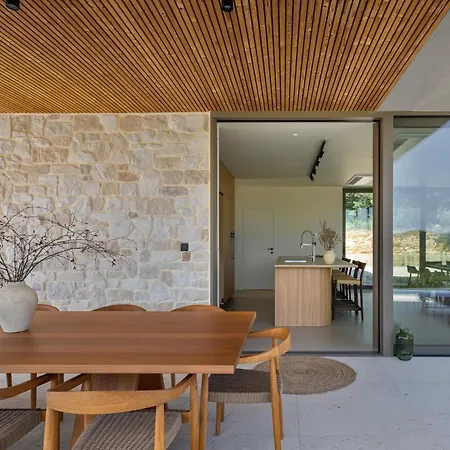 Box - Modern Masterpiece In Nature Settings Vila *